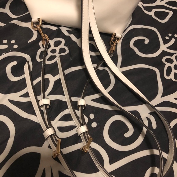 Michael Kors Mott Backpack - Picture 3 of 8